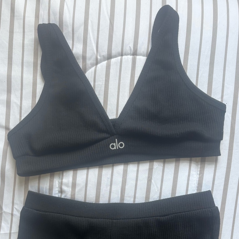 Alo Black Ribbed Sports Bra and Shorts Set